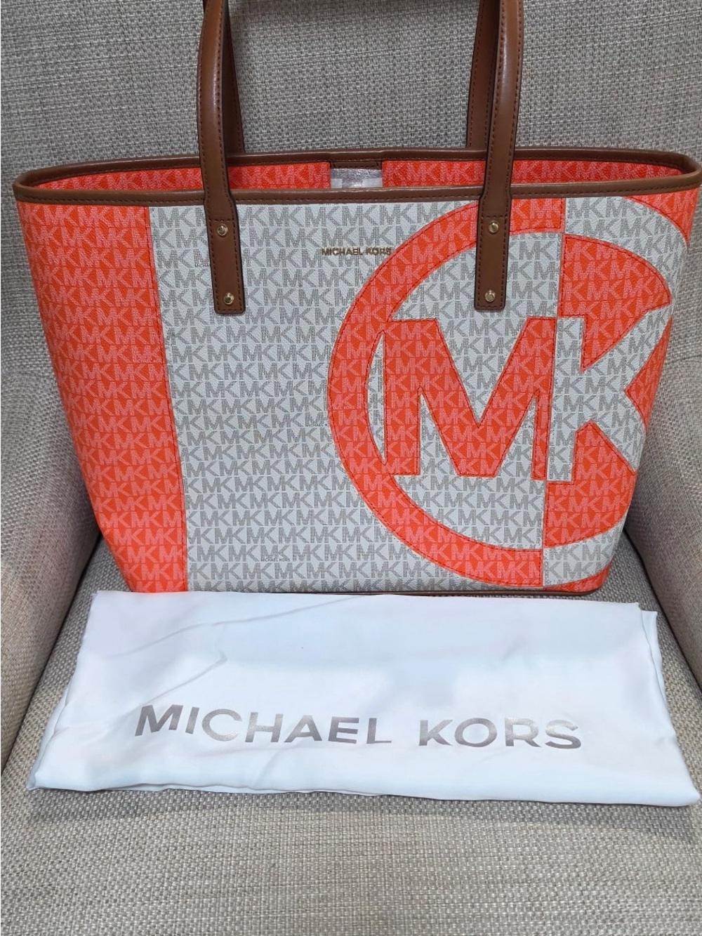 Michael Kors Signature Carter Large Open Tote Bag NWT